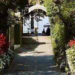 Forstinger - Boutique 4*