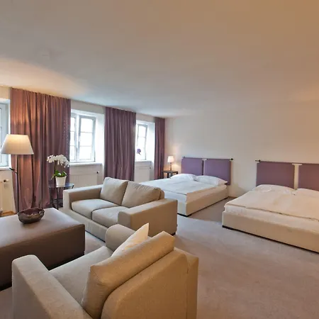 Forstinger - Boutique 4*