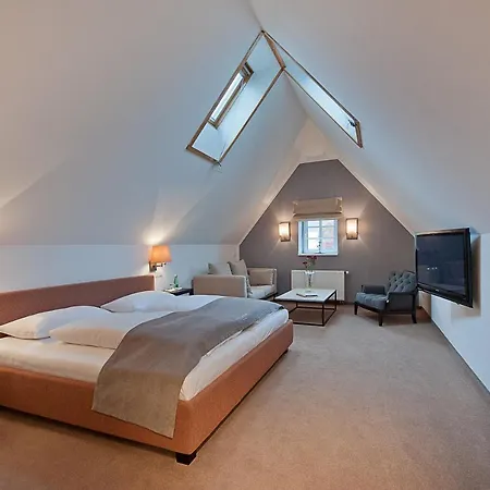 Forstinger - Boutique 4*
